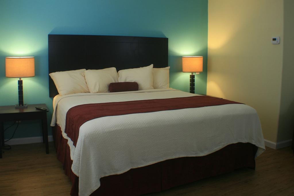 Ocean Village Inn 3*